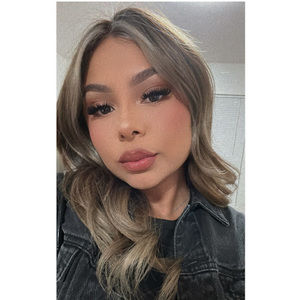 Meet your Posher, Mayra